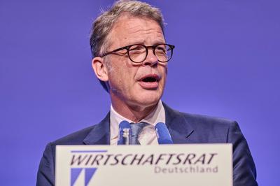 Wirtschaftstag 2025 - Christian Sewing-stock-foto