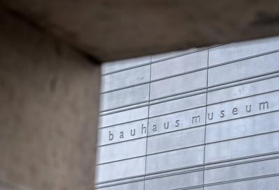 Blick auf das neu eroeffnete Bauhaus Museum der Klassik Stiftung Weimar am Sonntag 07 04 2019 in W-stock-photo