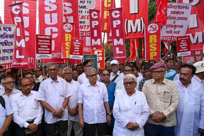 Left Organizations Take Peace Rally Amid Conflict Between India And Pakistan-stock-foto