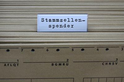 H?ngeregister und Stammzellenspender H?ngeregister und Stammzellenspender, 09.05.2023, Borkwalde, Brandenburg, An einem-stock-foto
