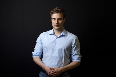 Exklusives Photoshooting mit Constantin Schreiber am Rande seiner Lesung Inside Islam in der K?lner-stock-foto