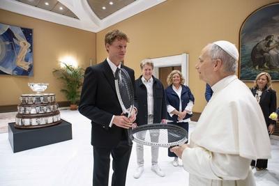 ITALY - POPE LEO XIV RECEIVES IN PRIVATE AUDIENCE HEARING JANNIK SINNER  IN  VATICAN - 2025/5/14-stock-foto
