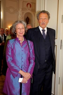 90. von Walter Scheel Alfred Neven DuMont Frau Hedwig beim Abendessen des Bundespraesidenten Horst Koehler zu Ehren von-stock-photo