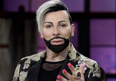 Talkshow Koelner Treff Harald GLOEOECKLER Modedesigner 04 05 2018 Harald GLOEOECKLER Fashio-stock-foto