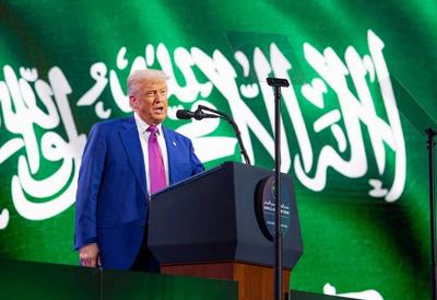 Saudi Crown Prince Mohammed bin Salman and US President Donald Trump participate in the Saudi-US Investment Forum in Riyadh, Saudi Arabia-stock-foto