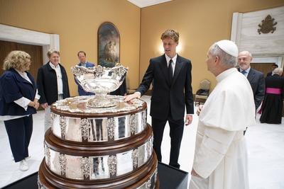 ITALY - POPE LEO XIV RECEIVES IN PRIVATE AUDIENCE HEARING JANNIK SINNER  IN  VATICAN - 2025/5/14-stock-foto