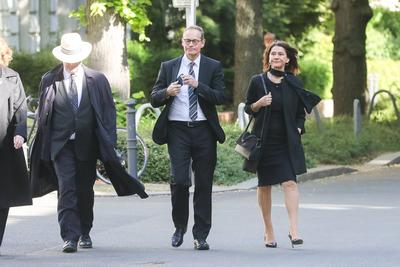 Beerdigung von Margot Friedl?nder-stock-foto