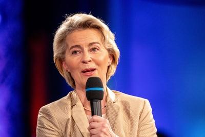 Berlin, Deutschland. 27. Mai 2024. Ursula von der Leyen, Pr?sidentin der Europ?ischen Kommission beim WDR Europaforum: T-stock-photo