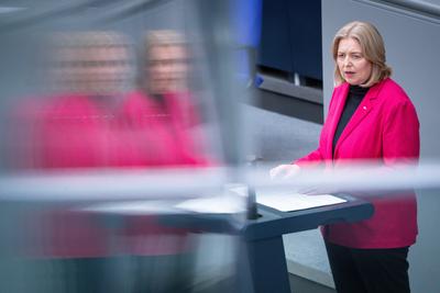 Deutscher Bundestag, 4. Plenarsitzung-stock-foto
