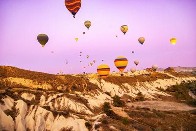 Hot air balloons in Cappadocia, Turkey Hot air balloons in Cappadocia, Turkey. Copyright: xZoonar.com/MarcxSchmerbeckx 2-stock-foto