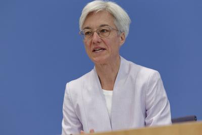 Pr?fbericht CO2-Emissionen 2024-stock-foto