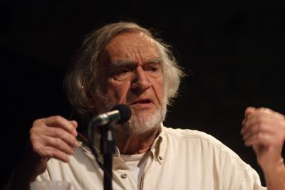 Bildnummer: 54478004  Datum: 23.11.2006  Copyright: imago/gezettliteraturWERKstatt berlin - Gerhard Zwerenz kultur people literatur kbdig xo0x 2006 quer Schriftsteller Poet Dichter Kulture Culture writer writing Author Persoenlichkeit Literatur Portrait AutorBildnummer 54478004 Date 23 11 2006 Copyright Imago  LiteraturWERKstatt Berlin Gerhard Zwerenz Culture Celebrities Literature Kbdig xo0x 2006 horizontal Writer Poet Poet Kulture Culture Writer Writing author Personality Literature Portrait Author-stock-foto