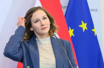 20250515 Kanzleramtsministerin bei einem Presspoint zu Schwerpunkten im Budget-stock-foto