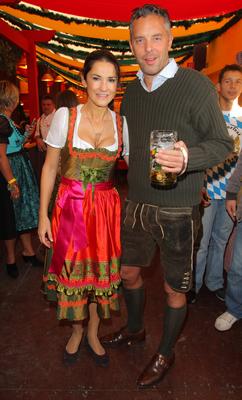Oktoberfest 19.09.2010 Patrick Graf von Faber-Castell + Frau Mariella Graefin von Faber-Castell (Ahrens), Schauspielerin-stock-foto