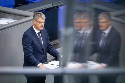 Deutscher Bundestag, 4. Plenarsitzung-stock-foto