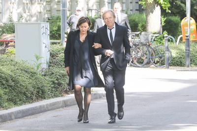 Beerdigung von Margot Friedl?nder-stock-foto