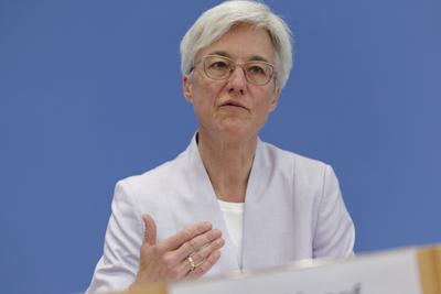 Pr?fbericht CO2-Emissionen 2024-stock-foto
