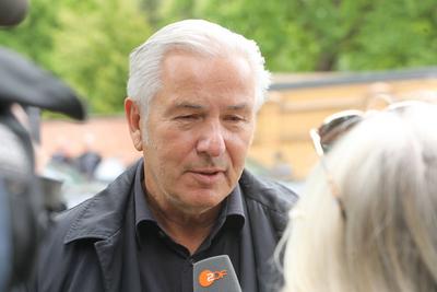 Beerdigung von Margot Friedl?nder-stock-foto