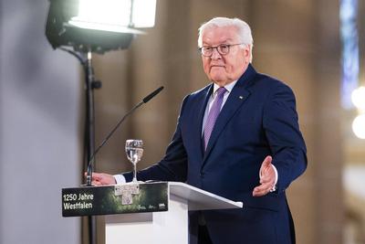 Festakt ?1250 Jahre Westfalen? mit Hendrik W?st und Frank-Walter Steinmeier in Paderborn-stock-foto