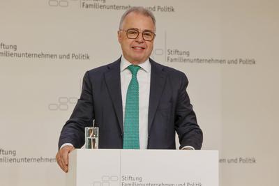 Katherina Reiche beim Tag des Familienunternehmens 2025-stock-foto
