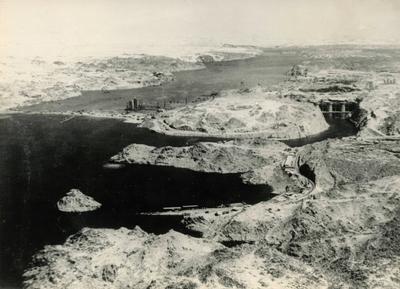 Aerial view of the Suez canal Assuan Egypt 1964 x19099x-stock-foto