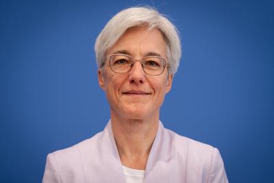 Bundespressekonferenz zum Pruefberichts der deutschen Treibhausgasemissionen 2024-stock-foto