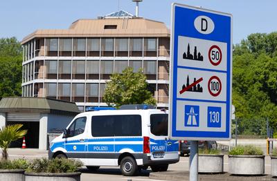 German - Swiss Border in Weil am Rhein, Germany-stock-foto