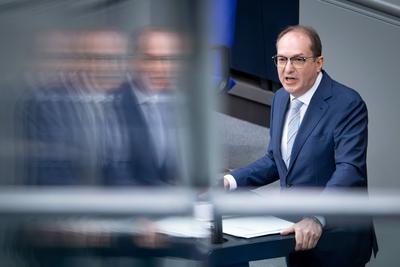 Deutscher Bundestag, 5. Plenarsitzung-stock-foto