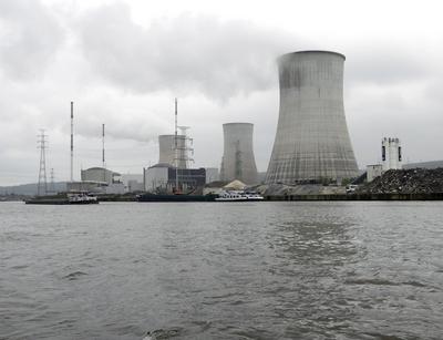 Nuclear power station in Tihange TIHANGE, BELGIUM - MAY 22: Tihange nuclear power plant( on May 22, 2024 in Tihange , Be-stock-foto