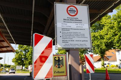German - Swiss Border in Weil am Rhein, Germany-stock-foto