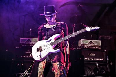 Steve Vai The American record producer, singer, musician and guitarist Steve Vai performs a live concert at Rockefeller-stock-foto