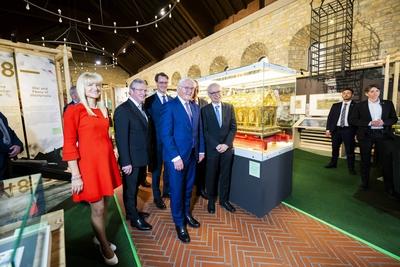 Festakt ?1250 Jahre Westfalen? mit Hendrik W?st und Frank-Walter Steinmeier in Paderborn-stock-foto