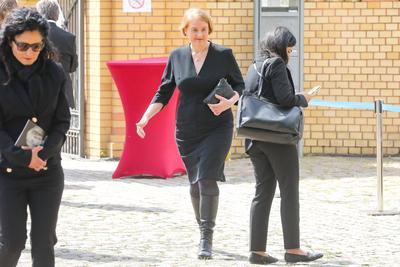 Beerdigung von Margot Friedl?nder-stock-foto