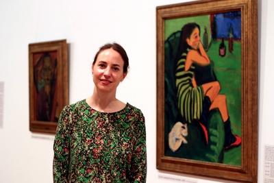 Lisa Marei Schmidt Kunsthistorikerin und seit 2018 Direktorin des Br?cke Museums fotografiert vo-stock-foto