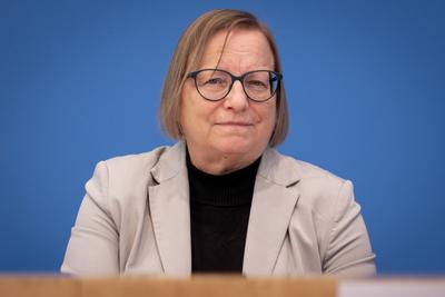 Bundespressekonferenz zum Pruefberichts der deutschen Treibhausgasemissionen 2024-stock-foto