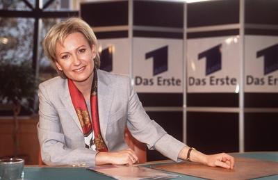Sabine Christiansen in Sabine Christiansen ARD 12 97 te Frau TV Fernsehen Moderation Journalismus-stock-foto
