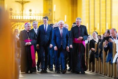 Festakt ?1250 Jahre Westfalen? mit Hendrik W?st und Frank-Walter Steinmeier in Paderborn-stock-foto