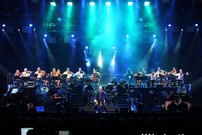 Bildnummer: 55152506  Datum: 30.03.2011  Copyright: imago/STAR-MEDIABandleader James Last ( GER ), Bandleader James Last ( GER / b?rgl. Hans Last ) w?hrend eines Konzertes mit Orchester im Rahmen seiner Musik ist meine Welt - Europatour 2011 am 30.03.2011 in der SAP Arena Mannheim. Kultur People Musik Aktion kbdig xcb xo0x 2011 quer 2011 quer Querformat Auftritt Baden W?rttemberg B?hne concert concerts Deutschland Konzert Konzerte Kultur Kunst live Mannheim Musik Musiker Person Personen SEMMEL Show Tour Tournee Unterhaltung Bildnummer 55152506 Date 30 03 2011 Copyright Imago Star Media Bandleader James Load ger Bandleader James Load ger B?rglen Hans Load during a Concerts with Orchestra in Frame his Music is My World EUROPE TOUR 2011 at 30 03 2011 in the SAP Arena Mannheim Culture Celebrities Music Action shot Kbdig  xo0x 2011 horizontal 2011 horizontal Landscape Appearance bath Wuerttemberg Stage Concert Concerts Germany Concert Concerts Culture Art Live Mannheim Music Musician Person People Semmel Show Tour Tour Entertainment-stock-photo