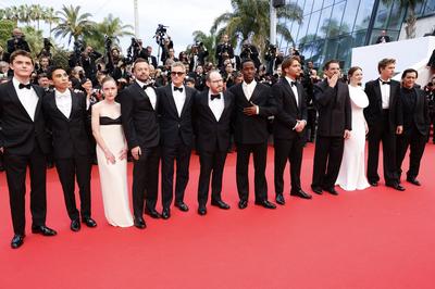 Cameron Mann, Matt Gomez Hidaka, Amelie Hoeferle, Lars Knudsen, Joaquin Phoenix, Ari Aster, Michael Ward, Luke Grimes, Pedro Pascal, Emma Stone, Austin Butler, Clifton Collins-stock-foto
