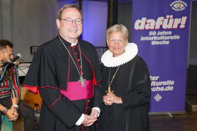 Festakt und Gottesdienst 50 Jahre Interkulturelle Woche-stock-foto