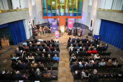 Festakt und Gottesdienst 50 Jahre Interkulturelle Woche-stock-foto