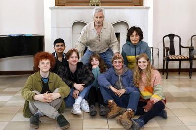 Leopold Ferdinand Schill, Dennis Kharazmi, Egon Werler, Lisa Moell, Gojko Mitic, Luis Vorbach, Ron Antony Renzenbrink un-stock-foto