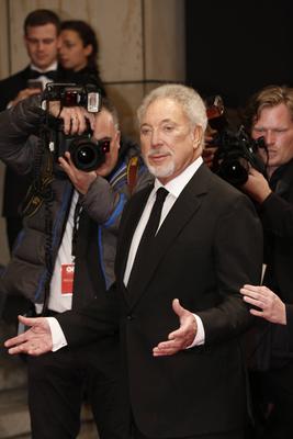 Tom Jones / GQ M?nner des Jahres Award-Gala 2015 am 5. November 2015 in der Komischen Oper in Berlin / *** Tom Jones GQ-stock-foto