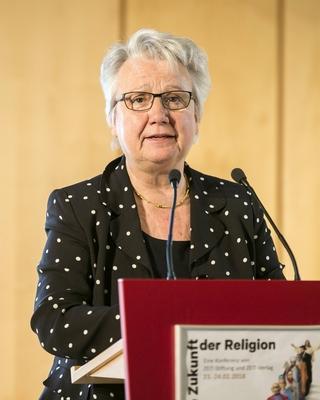 Die deutsche Botschafterin beim Heiligen Stuhl, Annette Schavan, spricht am Samstag (24.02.18) auf der Zeit -Konferenz-stock-photo
