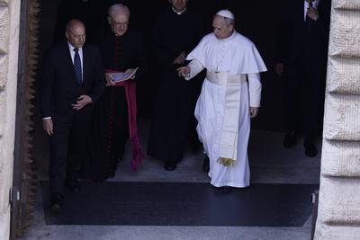 Holy Mass for the Beginning of the Pontificate of Pope Leo XIV-stock-foto