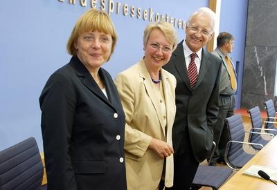 Der CUD CSU Spitzenkandidat fur die Bundestagswahl Edmund Stoiber CSU und die CDU Parteivorsit-stock-foto