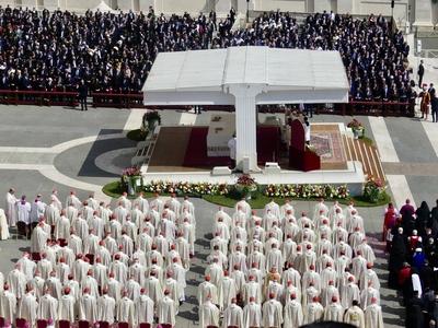 Pope leo xiv presides over inaugural mass.-stock-foto