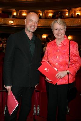 herz kinder gala 2008 Christiab Berkel mit Ministerin Annette Schavan herz kinder gala 2008 zugunsten des Deutsches Herz-stock-photo