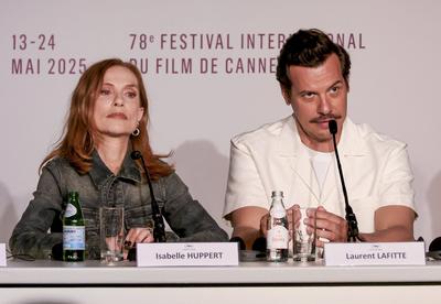 78eme Festival International du Film de Cannes. Conference de presse du film La Femme La Plus Riche Du Monde. VOISIN-stock-photo