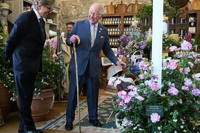 King Charles and Queen Camilla at Chelsea Flower Show-stock-photo